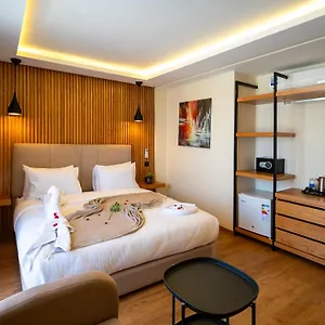 Unico Maarif Hotel